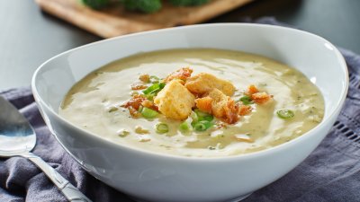 Супа с картофи и шунка в мултикукър