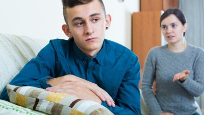 10 безкомпромисни правила, ако имате тийнейджър у дома