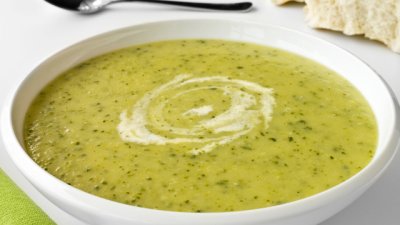Лесна супа от тиквички и крема сирене