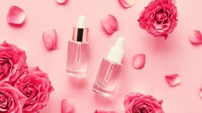 11 етерични масла за кожа с по-малко бръчки