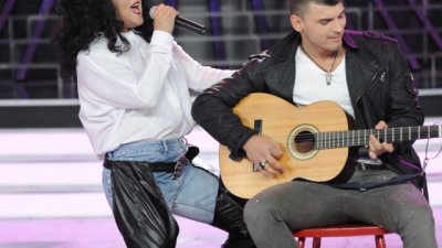 Лили Иванова засенчи Адел в изпълнение на Милица