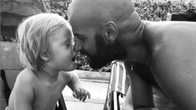 Историята на Лука, осиновил Алба, след като 20 семейства я отхвърлят