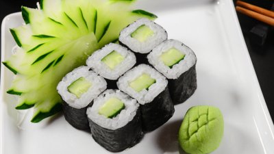 Лесно суши с краставица