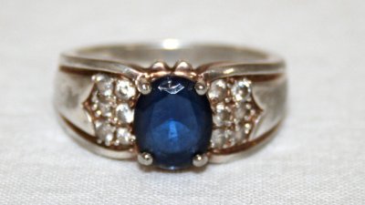 Момче или момиче – гледанка с пръстен