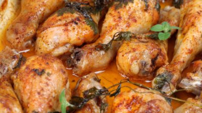 Средиземноморски печени бутчета с риган и лимон