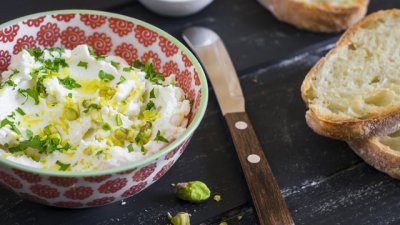 Дип с фета сирене