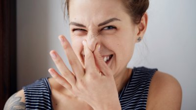 Причини за лош мирис на потта