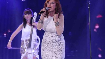 Желязната Кичка Бодурова се разплака в „Музикална академия“