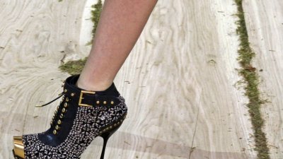 5 причини бременните да забравят за високи токчета