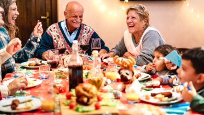 7 начина да намалите подуването след обилно празнично хранене