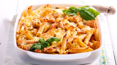 Пиле с паста пене на фурна