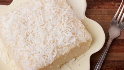 Лесна торта с ванилия и кокос