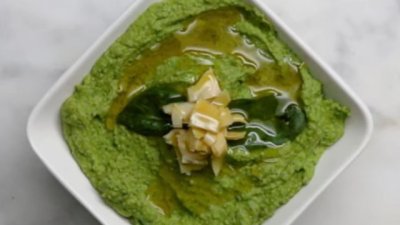 Домашен хумус със спанак и артишок