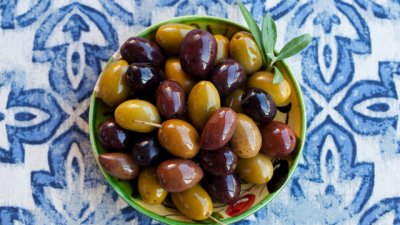 Какво се случва, ако ядете прекалено много маслини?