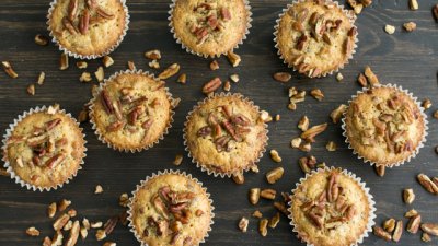Маслени мъфини с пекан 