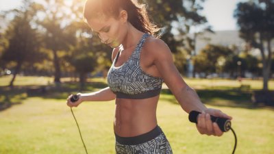 Защо скачането на въже е страхотна тренировка?