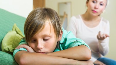 3 забранени фрази от майки към синове