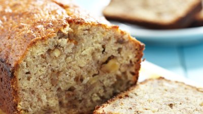 Кекс с ядки в хлебопекарна