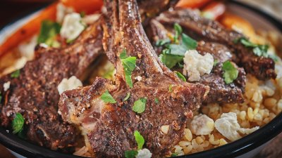 Агнешки котлет с булгур за Гергьовден