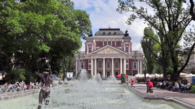 Как да изберете правилния хотел при пътуване до София през лятото?