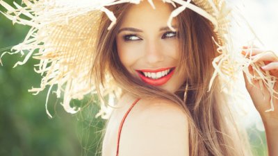 Как да задържите грима върху кожата си в летните жеги?