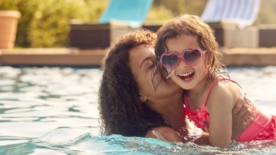 Лятото, когато най-после си позволих да се отпусна край басейна