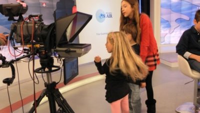 Деца станаха опитни новинари за един ден в „България он ер“