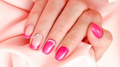 Превъзходни идеи за розов маникюр (галерия)