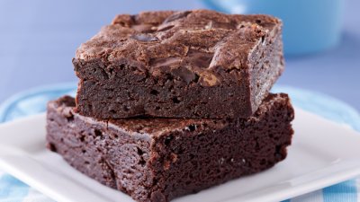 Брауни с орехи и бадемово брашно