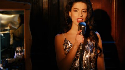 Излезе новият сингъл на Елена Сиракова 