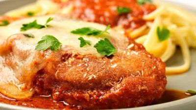 Пиле с пармезан и моцарела