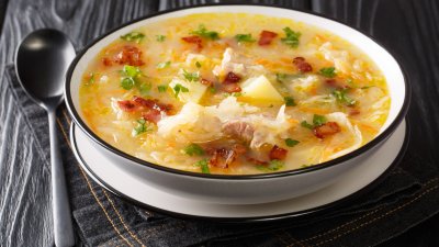 3 пролетни супи, които топят мазнини