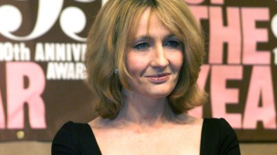 Джоан Роулинг написа първата си книга за възрастни