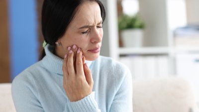 Изненадващи причини за болка в челюстта