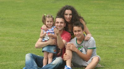 4 звездни семейства „Говорят открито срещу домашното насилие“