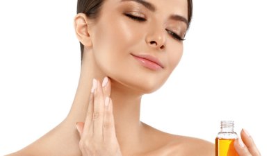 Етерични масла за почистване на мазна кожа