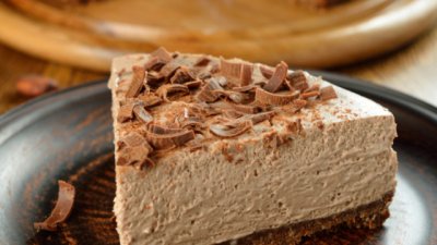 Чийзкейк с течен шоколад без печене