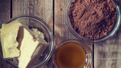 Какаово масло при бръчки и косопад