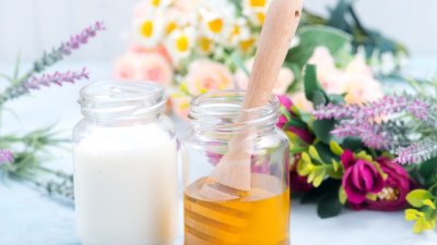 10 комбинации с мед при тъмни кръгове под очите и подпухване