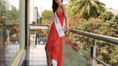 Различната красота на „Мис Тибет“ 2013