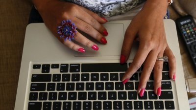 Защо жените имат студени ръце?