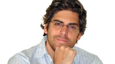 Букай – баща и син, пристигат в България на 9 юни 2014