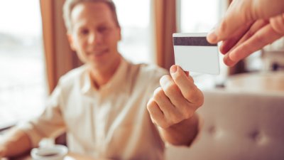 В кои случаи е опасно да използвате кредитната си карта?