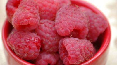 4 храни, които ни поддържат млади