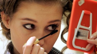 Спиралата за мигли стана на 100 години