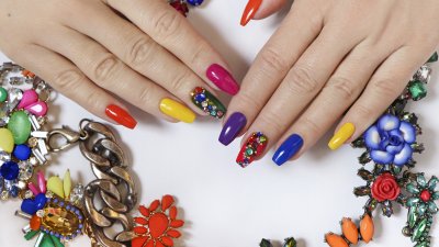 Многоцветен маникюр за пролетта (+Снимки)