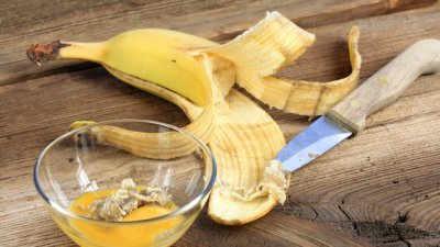 Как да използвате бананови кори в грижата за красотата 