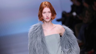 Кадифе и свободни линии от Giorgio Armani за есен-зима 2026-2027 (+Снимки)