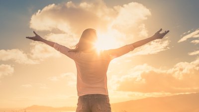 Как да се настроите да мислите позитивно