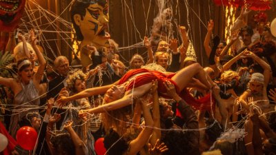 „Вавилон“ завладява кината от 20 януари